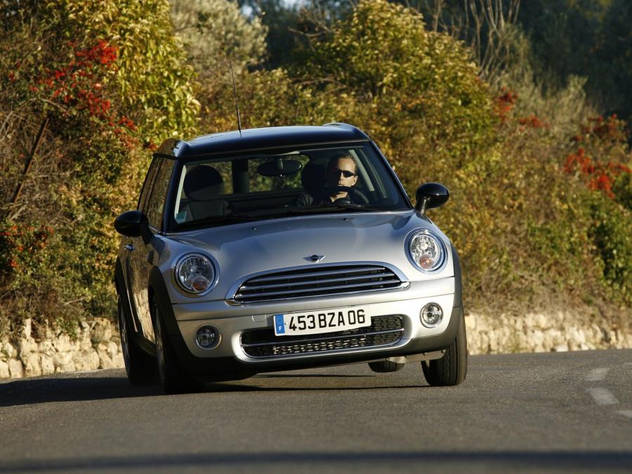  Mini Cooper D Clubman 2007 года  (фото 11 из 24)